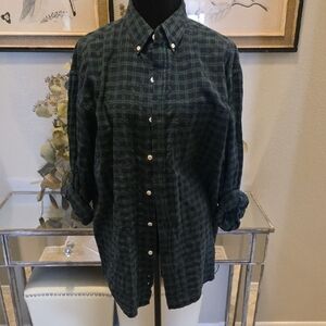 Old Navy Men's Green Plaid Button-Down Shirt